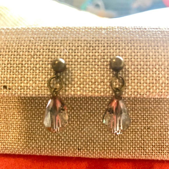 Grayling Earrings - Picture 5 of 9